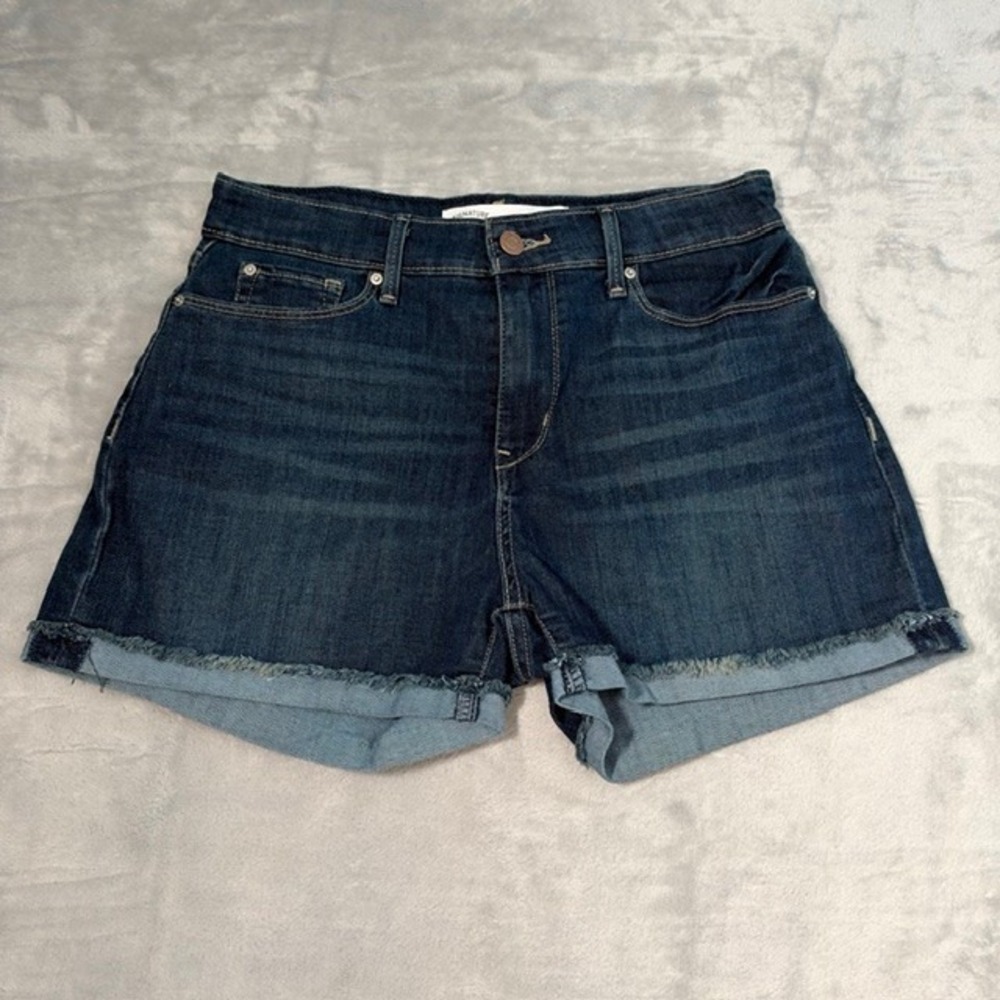 NWOT Signature Levi Strauss High Rise Denim Shorts Women's 28 Dark Wash Cuffed
